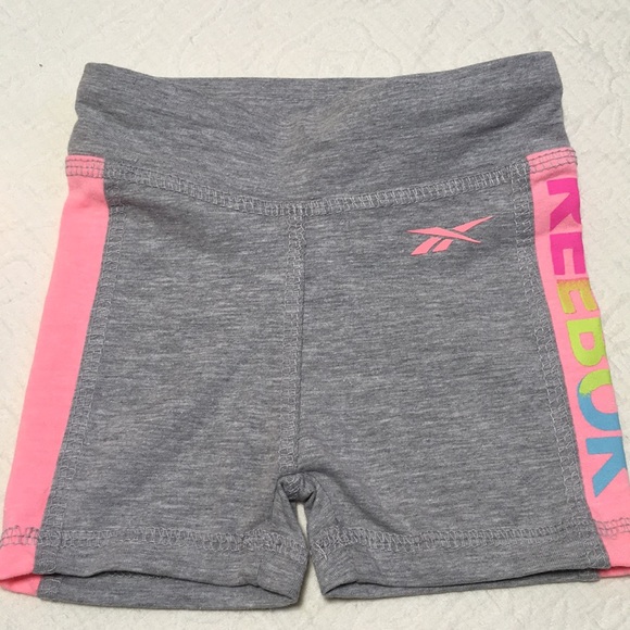 12m (3/$20) Reebok 2-Piece Summer Activewear - Picture 13 of 16